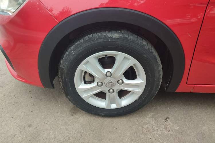 Used Baojun 310 2016 1.2L Manual Luxury Model Exterior 3