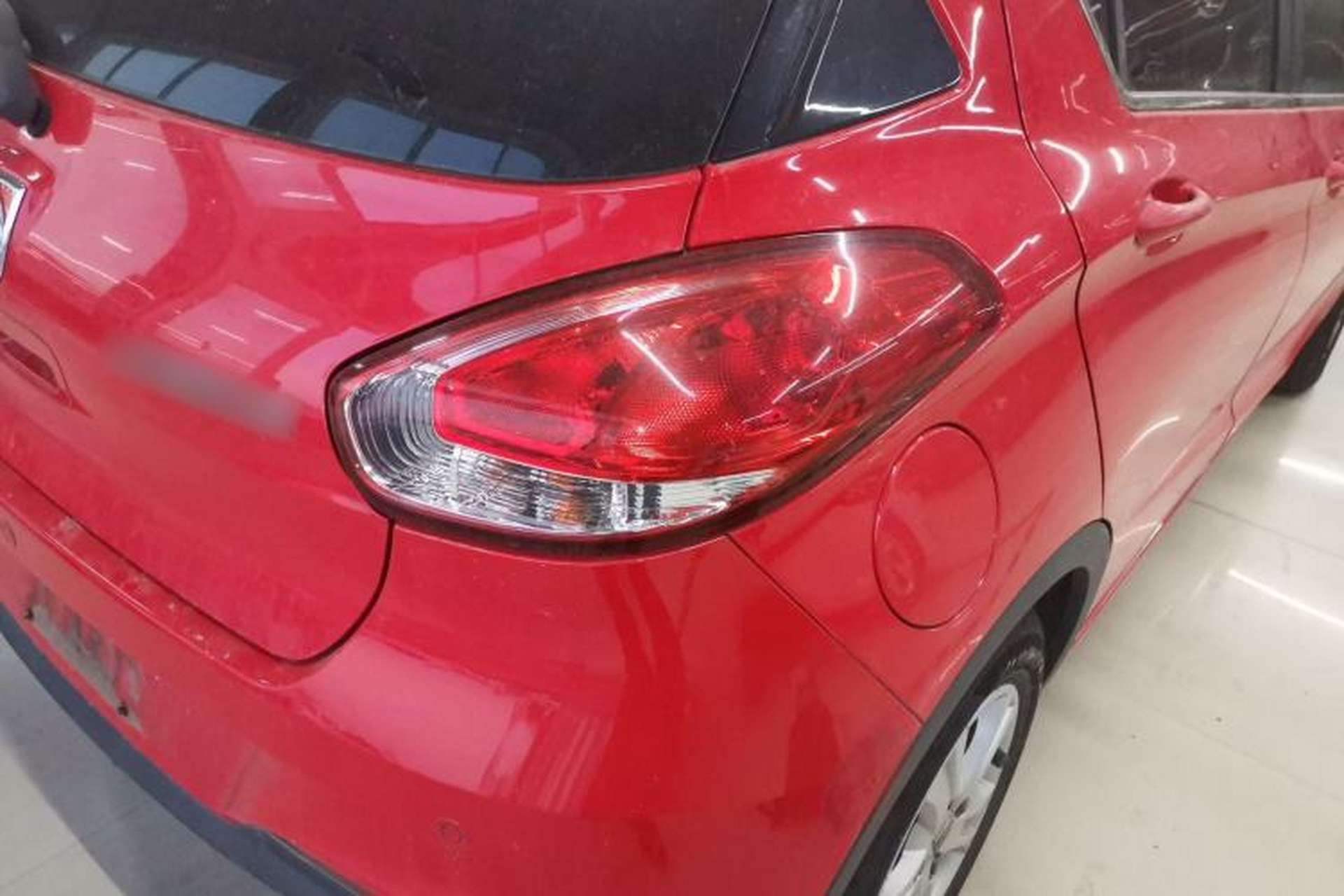 Used Baojun 310 2016 1.2L Manual Luxury Model Exterior 4