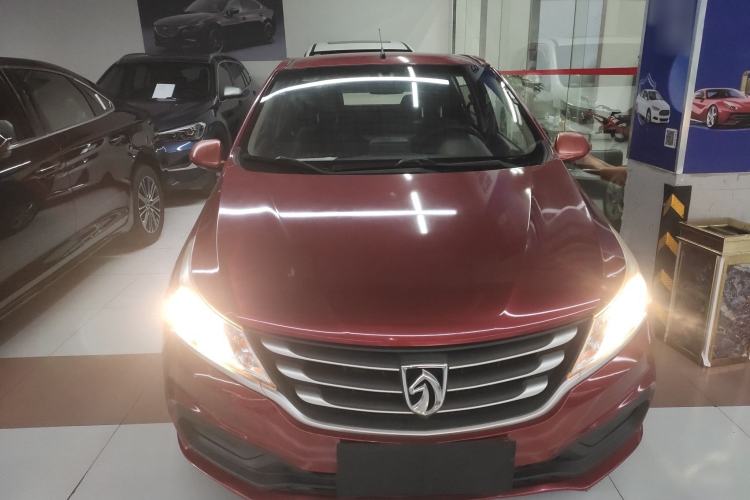 Used Baojun 310 2016 1.2L manual Comfort trim level Front