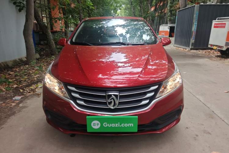 Used Baojun 310 2016 1.2L manual Comfort trim level Front
