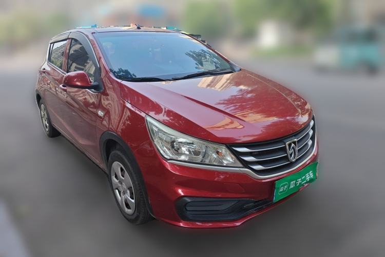 Used Baojun 310 2016 1.2L manual Comfort trim level Front Right 45 Deg
