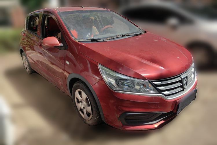 Used Baojun 310 2016 1.2L manual Comfort trim level Front Right 45 Deg
