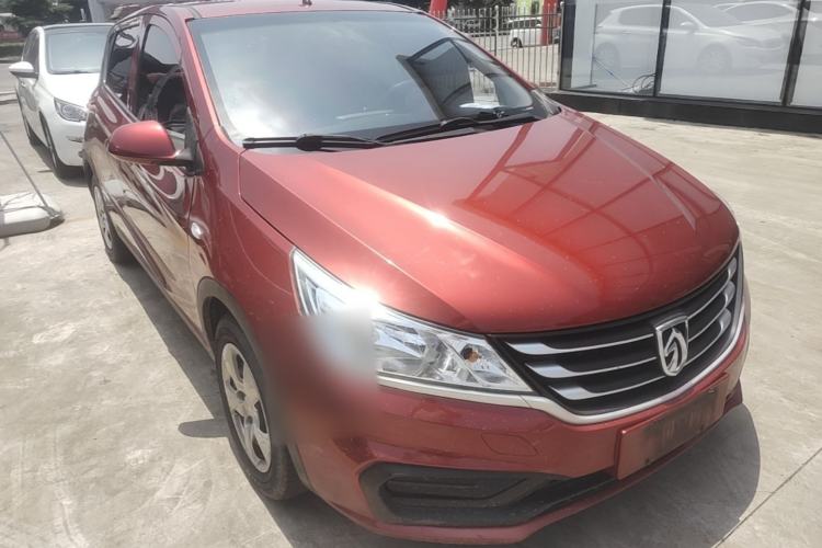 Used Baojun 310 2016 1.2L manual Comfort trim level Front Right 45 Deg