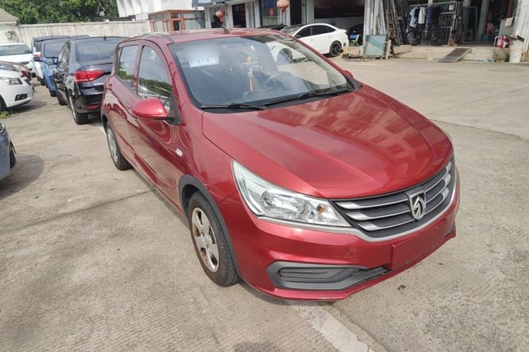 Used Baojun 310 2016 1.2L manual Comfort trim level Front Right 45 Deg