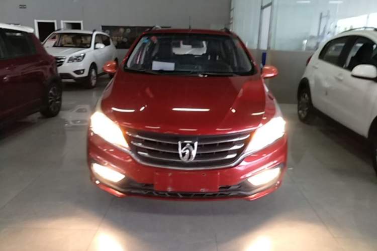 Used Baojun 310 2016 1.2L Manual Fashionable Edition Front