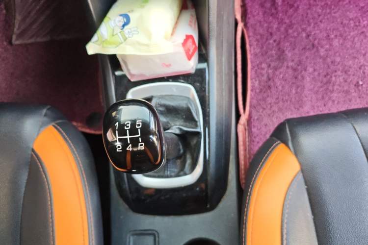 Used Baojun 310 2016 1.2L Manual Luxury Model Gear Lever