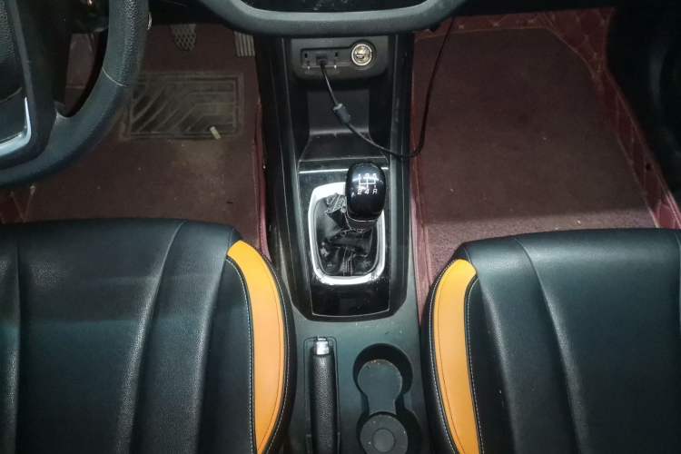Used Baojun 310 2016 1.2L Manual Luxury Model Gear Lever