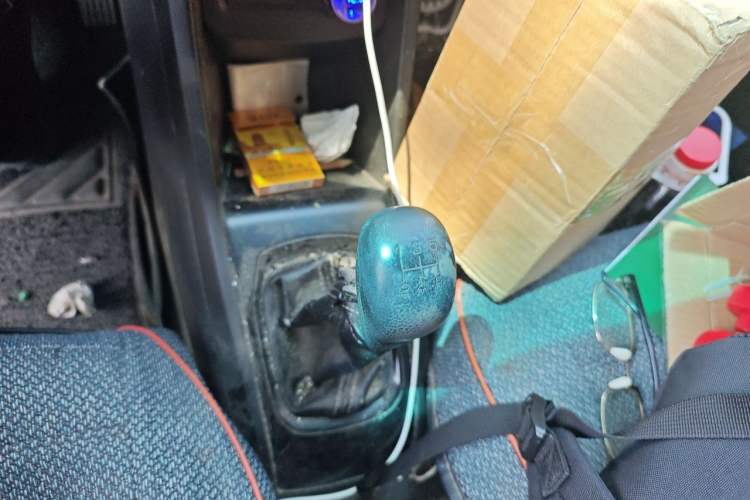 Used Baojun 310 2016 1.2L manual Comfort trim level Gear Lever