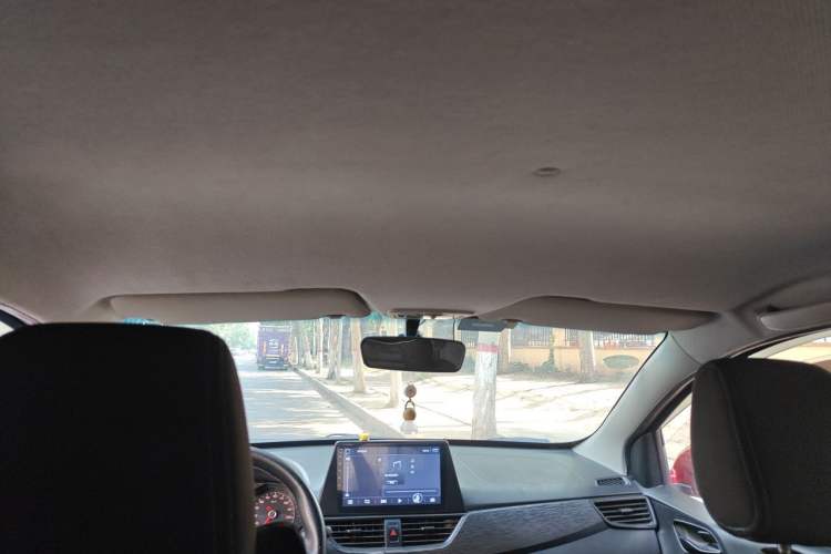 Used Baojun 310 2016 1.2L manual Comfort trim level Headliner