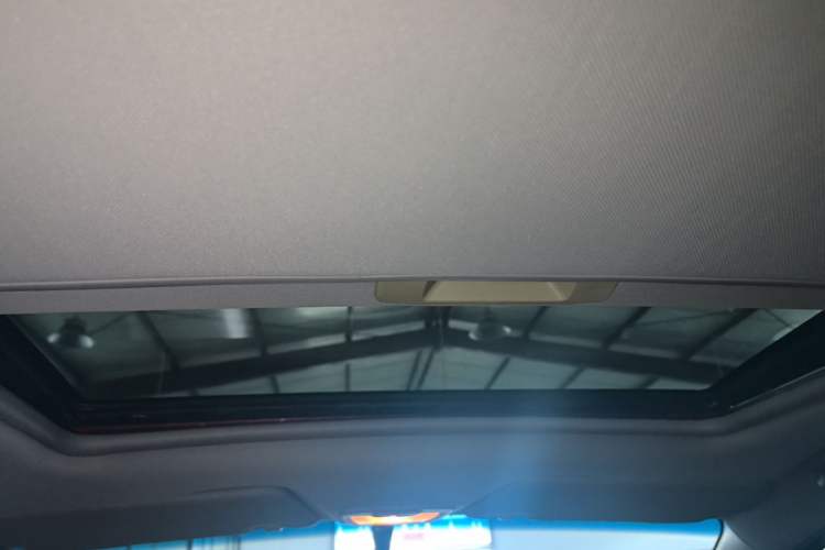 Used Baojun 310 2016 1.2L Manual Luxury Model Headliner