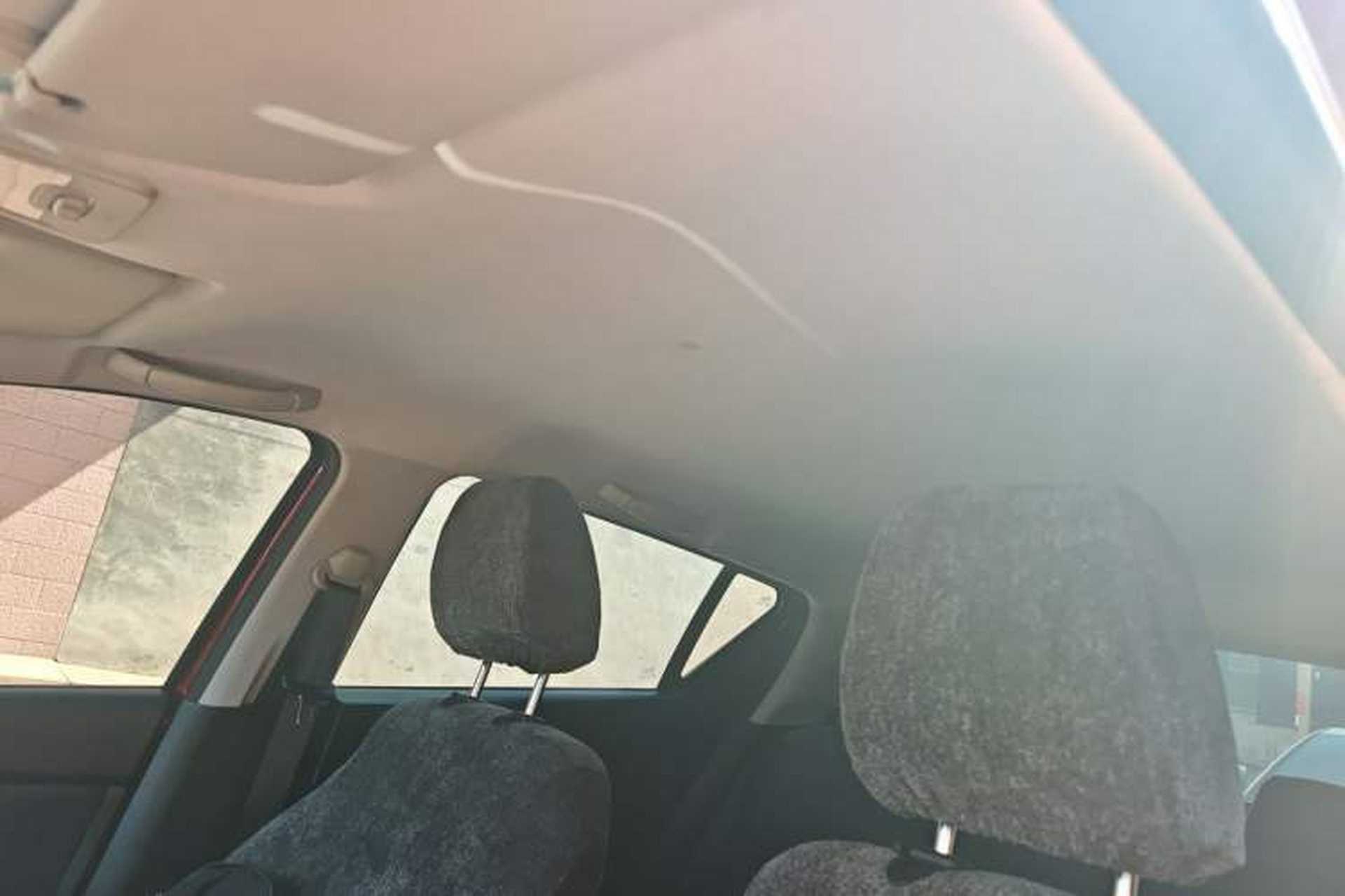 Used Baojun 310 2016 1.2L manual Comfort trim level Headliner