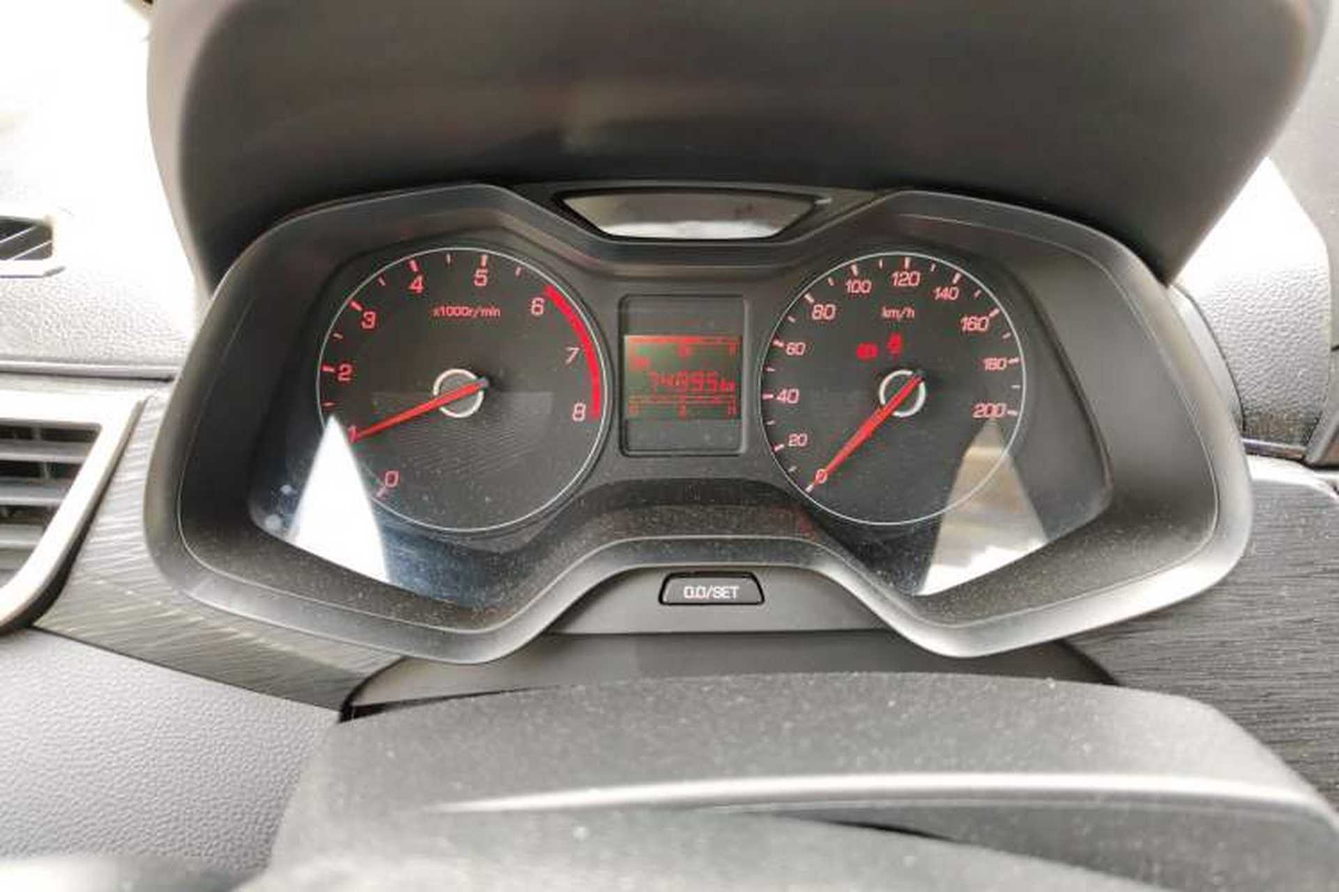 Used Baojun 310 2016 1.2L manual Comfort trim level Instrument Cluster