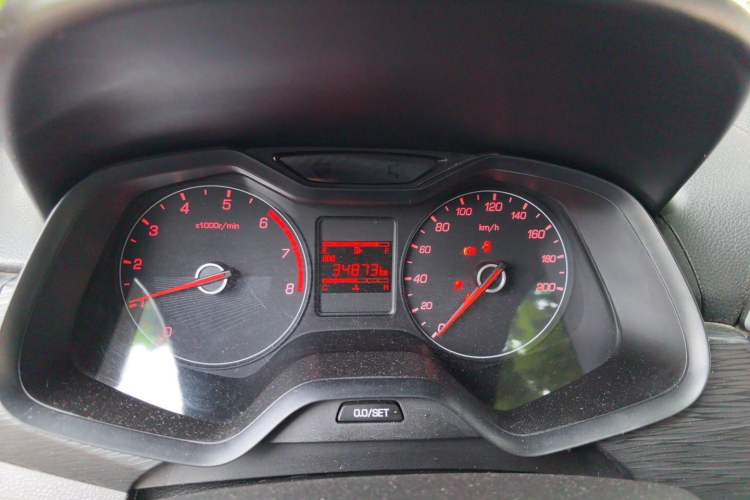 Used Baojun 310 2016 1.2L manual Comfort trim level Instrument Cluster