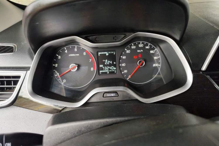 Used Baojun 310 2016 1.2L Manual Fashionable Edition Instrument Cluster
