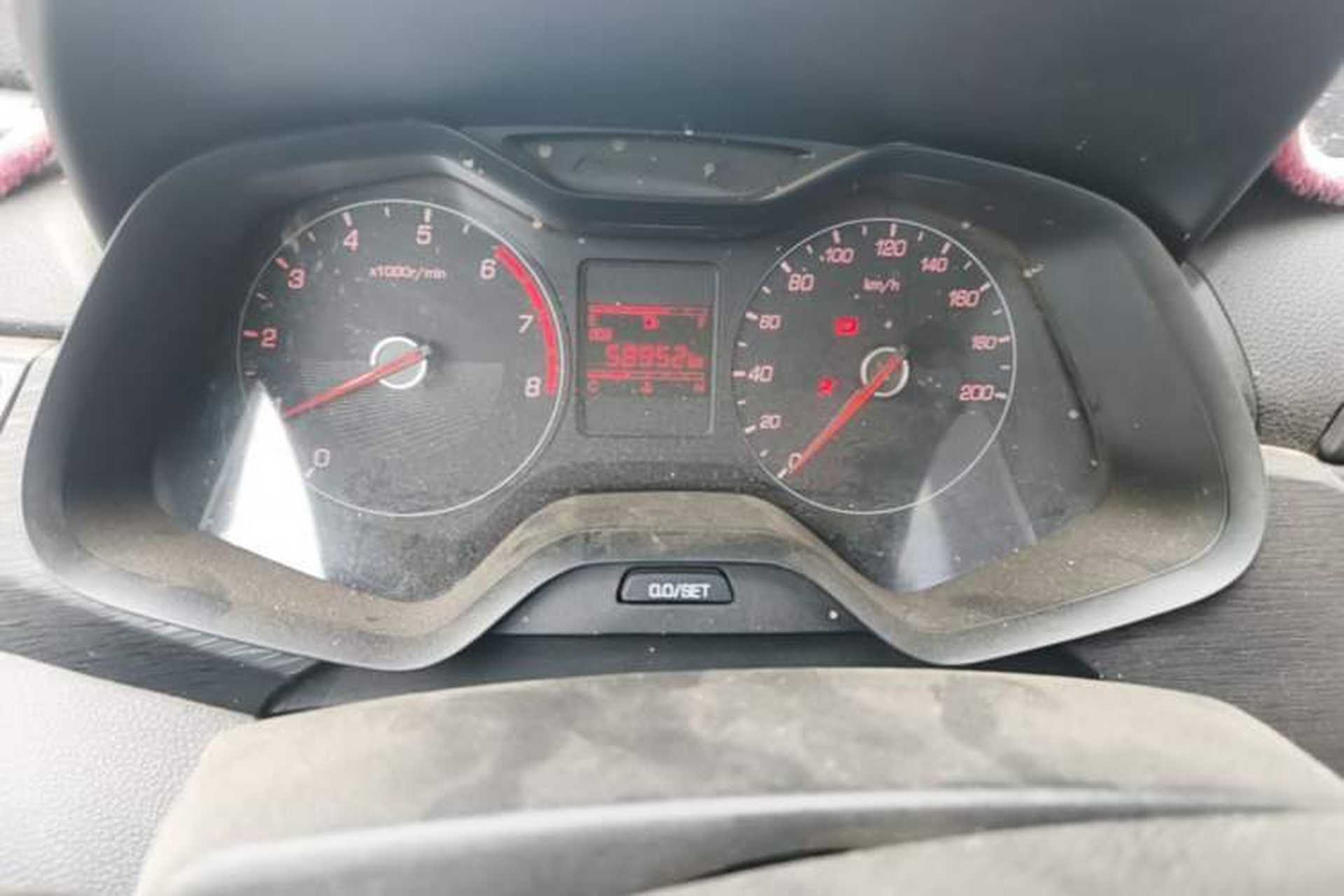Used Baojun 310 2016 1.2L manual Comfort trim level Instrument Cluster