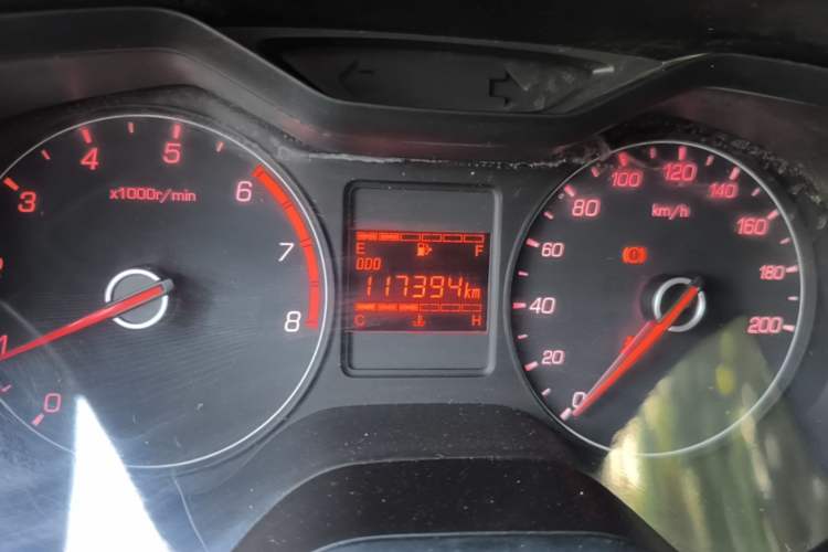 Used Baojun 310 2016 1.2L manual Comfort trim level Instrument Cluster