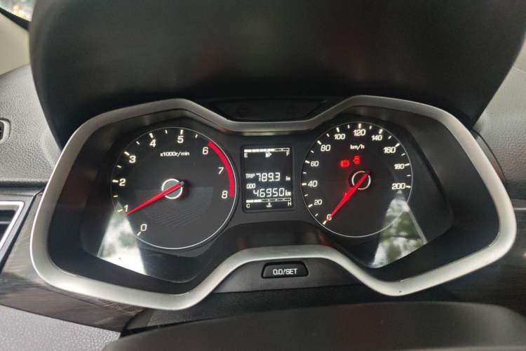 Used Baojun 310 2016 1.2L Manual Fashionable Edition Instrument Cluster