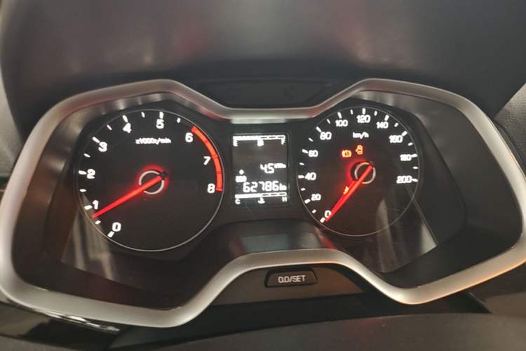 Used Baojun 310 2016 1.2L Manual Fashionable Edition Instrument Cluster