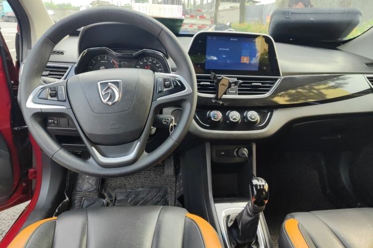 Used Baojun 310 2016 1.2L Manual Luxury Model Interior 2