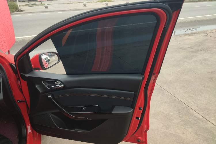 Used Baojun 310 2016 1.2L Manual Luxury Model Interior 2