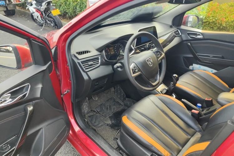 Used Baojun 310 2016 1.2L Manual Luxury Model Interior 3
