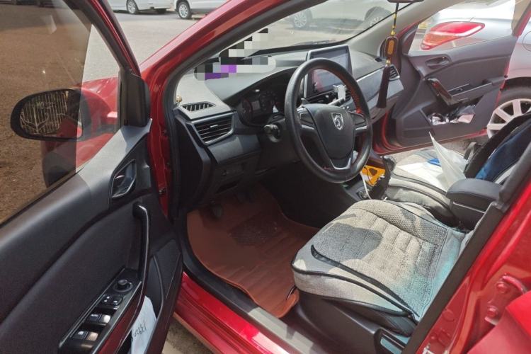 Used Baojun 310 2016 1.2L manual Comfort trim level Interior 3
