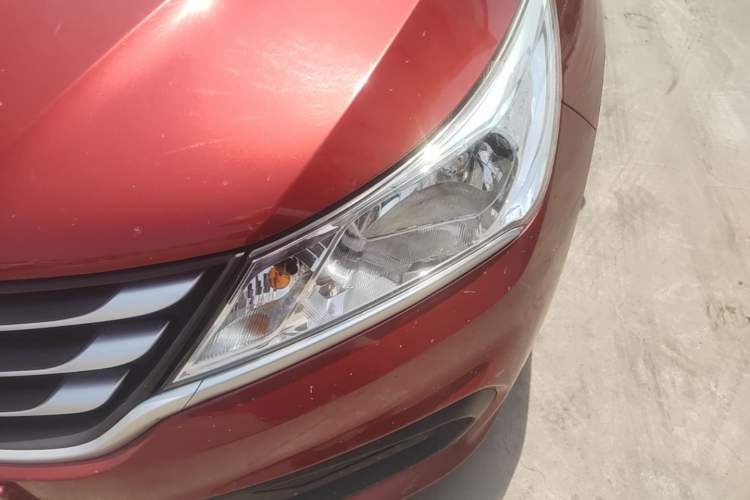 Used Baojun 310 2016 1.2L manual Comfort trim level Left Front Headlight