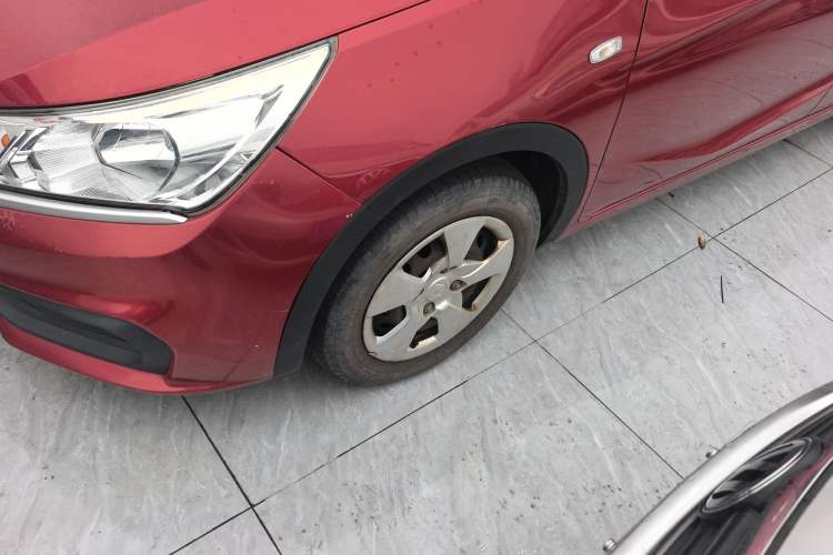 Used Baojun 310 2016 1.2L manual Comfort trim level Left Front Wheel Hub