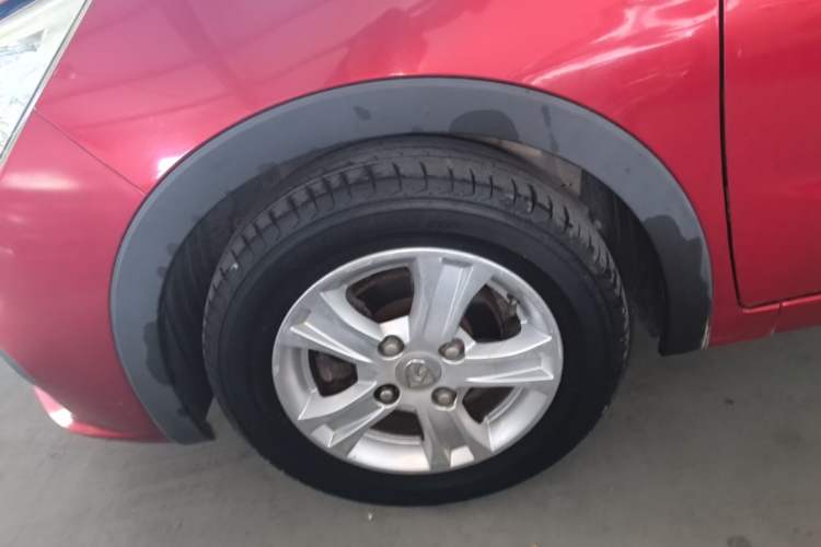 Used Baojun 310 2016 1.2L Manual Luxury Model Left Front Wheel Hub