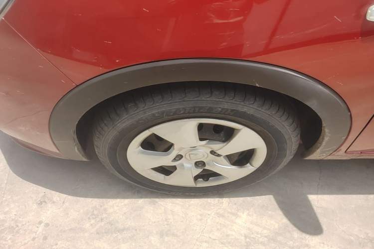 Used Baojun 310 2016 1.2L manual Comfort trim level Left Front Wheel Hub