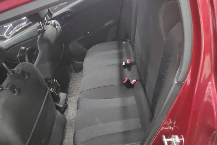 Used Baojun 310 2016 1.2L manual Comfort trim level Left Rear Seat
