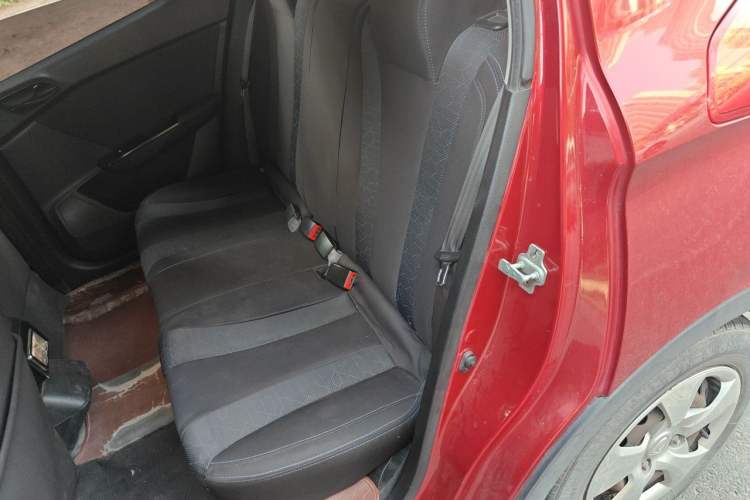 Used Baojun 310 2016 1.2L manual Comfort trim level Left Rear Seat