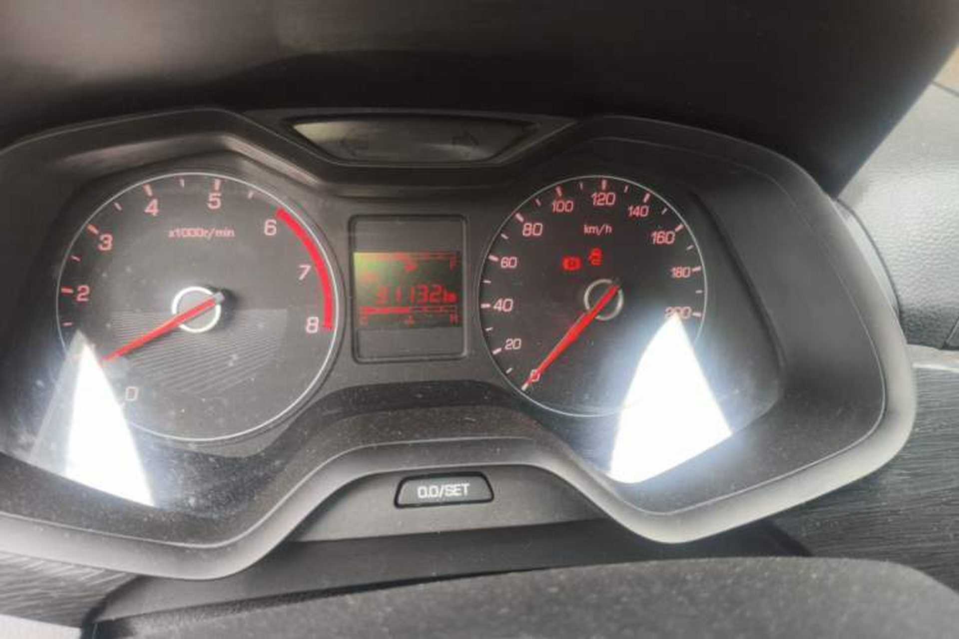 Used Baojun 310 2016 1.2L manual Comfort trim level Odometer Close Up