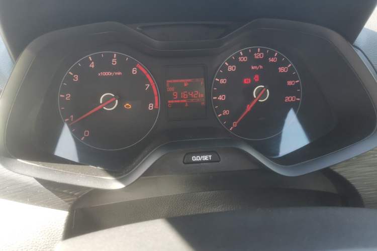 Used Baojun 310 2016 1.2L manual Comfort trim level Odometer Close Up