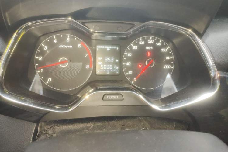 Used Baojun 310 2016 1.2L Manual Luxury Model Odometer Close Up