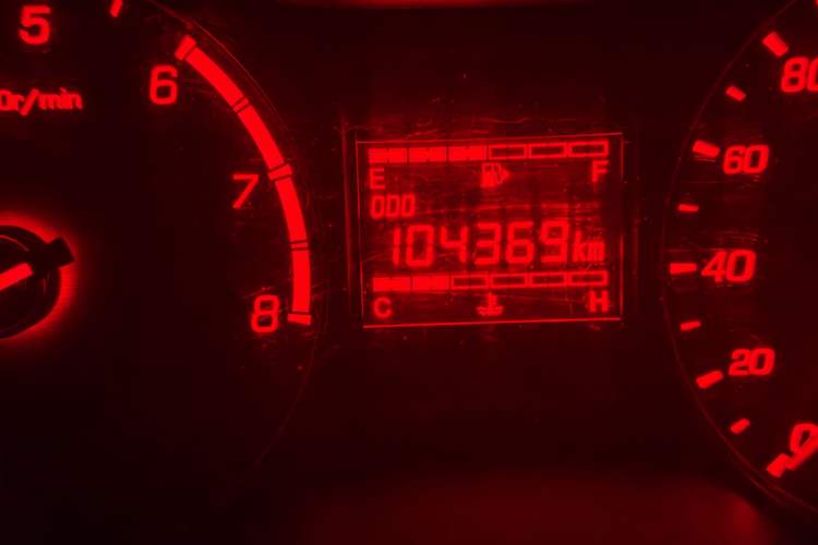 Used Baojun 310 2016 1.2L Manual Value Edition Odometer Close Up