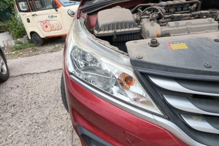 Used Baojun 310 2016 1.2L Manual Value Edition Right Front Headlight