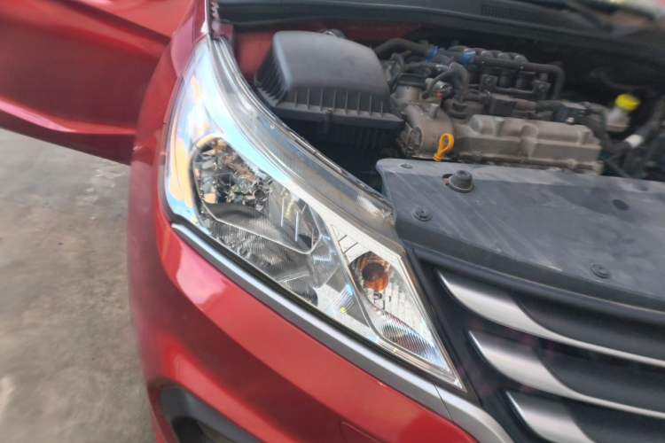 Used Baojun 310 2016 1.2L Manual Value Edition Right Front Headlight