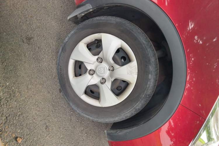 Used Baojun 310 2016 1.2L manual Comfort trim level Right Front Wheel Hub
