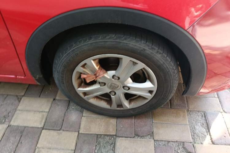 Used Baojun 310 2016 1.2L Manual Luxury Model Right Front Wheel Hub