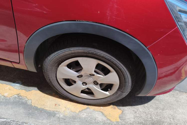 Used Baojun 310 2016 1.2L manual Comfort trim level Right Front Wheel Hub