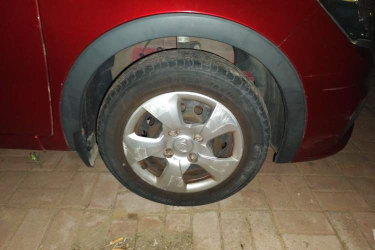 Used Baojun 310 2016 1.2L Manual Fashionable Edition Right Front Wheel Hub