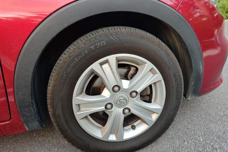 Used Baojun 310 2016 1.2L Manual Fashionable Edition Right Front Wheel Hub