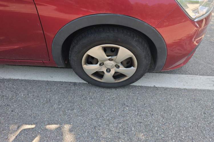 Used Baojun 310 2016 1.2L manual Comfort trim level Right Front Wheel Hub