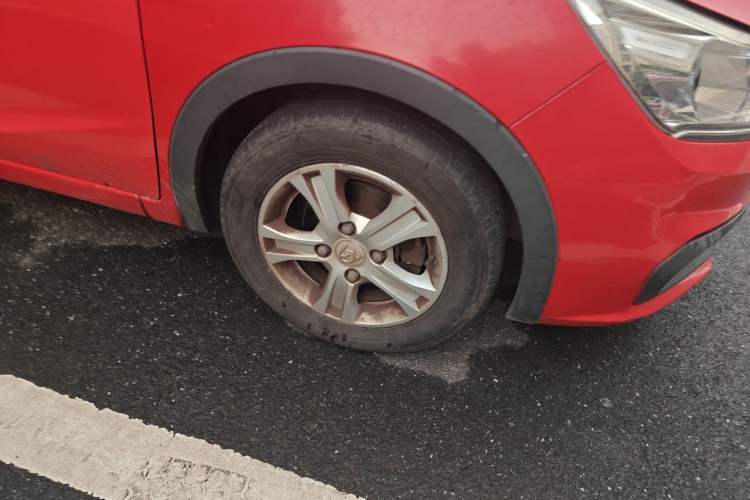 Used Baojun 310 2016 1.2L Manual Luxury Model Right Front Wheel Hub