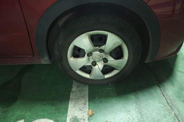 Used Baojun 310 2016 1.2L Manual Value Edition Right Front Wheel Hub