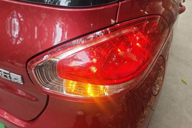 Used Baojun 310 2016 1.2L manual Comfort trim level Right Rear Taillight
