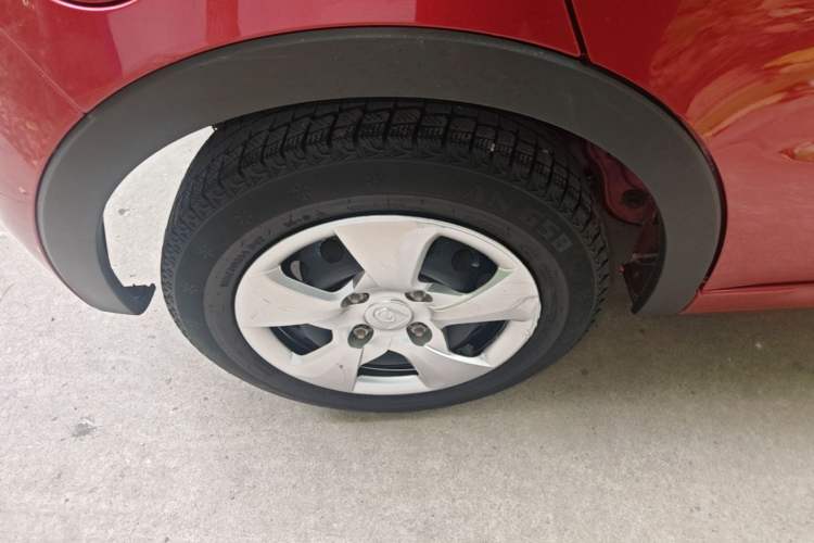 Used Baojun 310 2016 1.2L manual Comfort trim level Right Rear Wheel Hub