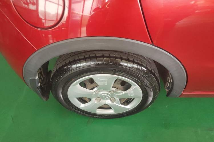 Used Baojun 310 2016 1.2L manual Comfort trim level Right Rear Wheel Hub