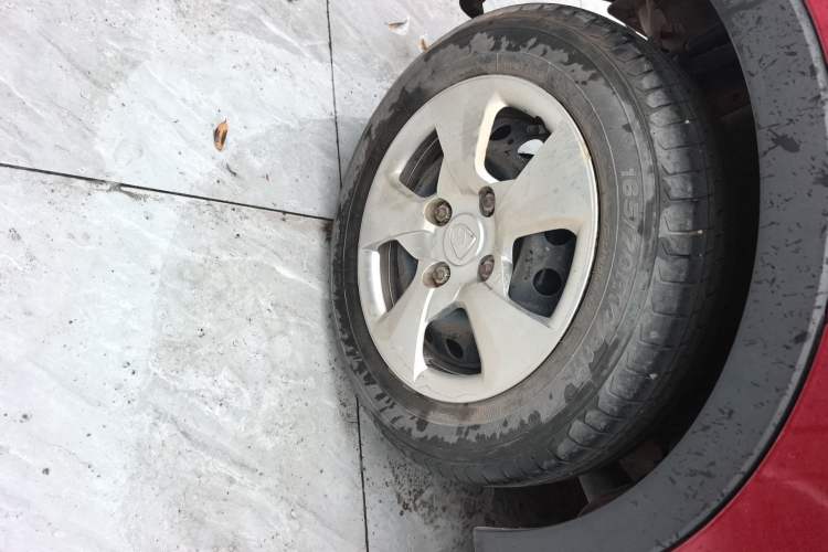 Used Baojun 310 2016 1.2L manual Comfort trim level Right Rear Wheel Hub